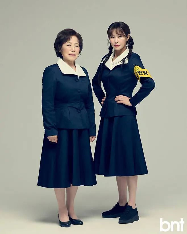 115.jpeg 배우 예지원 91세 어머니와 화보촬영